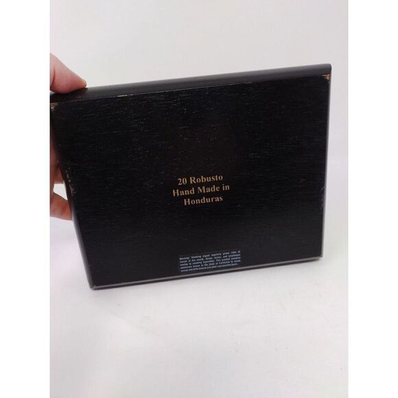 Black Wooden Cigarbox With Ron Jon Surf Shop Sticker Metal Hinges and Gold Label - Picture 3 of 7